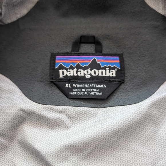 Women's Patagonia rain jacket - Picture 4 of 4